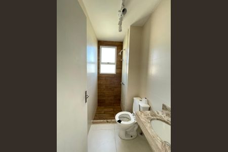 Banheiro de apartamento para alugar com 2 quartos, 43m² em Campo Grande, Rio de Janeiro