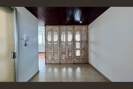 Apartamento para alugar com 180m², 4 quartos e 1 vagasala 