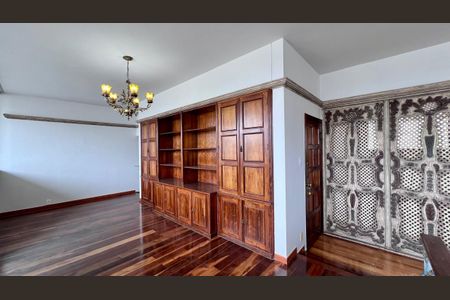 sala  de apartamento à venda com 4 quartos, 180m² em Funcionários, Belo Horizonte