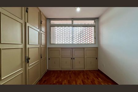 Apartamento para alugar com 180m², 4 quartos e 1 vagaquarto 