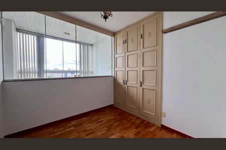 Apartamento para alugar com 180m², 4 quartos e 1 vagaquarto 