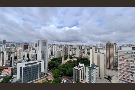 Apartamento para alugar com 180m², 4 quartos e 1 vagavista