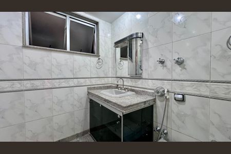 Apartamento para alugar com 180m², 4 quartos e 1 vagabanho