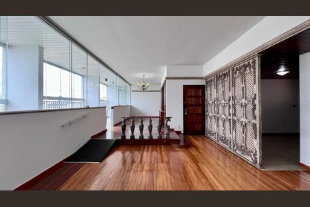 sala  de apartamento à venda com 4 quartos, 180m² em Funcionários, Belo Horizonte