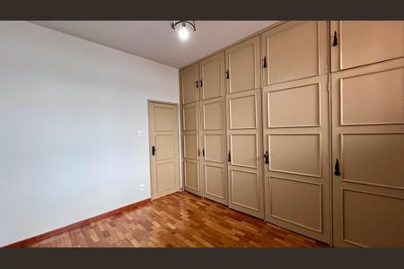 Apartamento para alugar com 180m², 4 quartos e 1 vagaquarto 