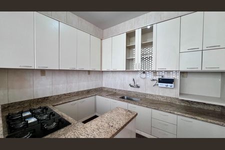 Apartamento para alugar com 180m², 4 quartos e 1 vagacozinha