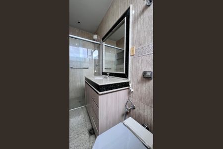 Apartamento para alugar com 180m², 4 quartos e 1 vagabanho
