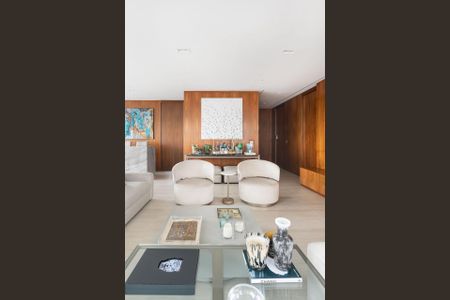 Sala de apartamento à venda com 2 quartos, 155m² em Vila Olímpia, São Paulo