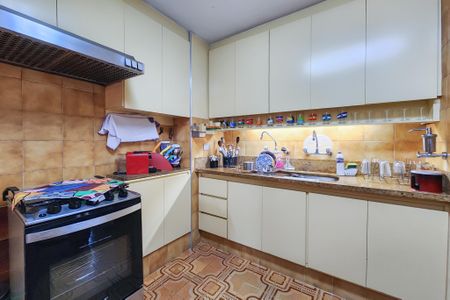 Apartamento à venda com 139m², 3 quartos e sem vagaCozinha 