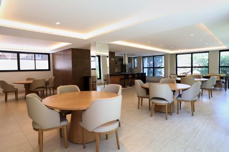 Apartamento para alugar com 65m², 2 quartos e 2 vagasÁrea comum - Salão de festas