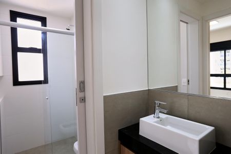 Apartamento para alugar com 65m², 2 quartos e 2 vagasBanheiro