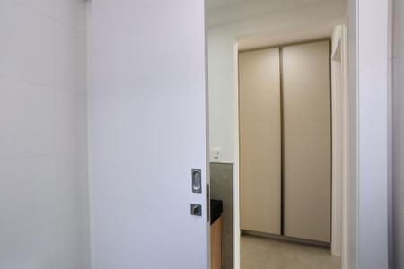 Apartamento para alugar com 65m², 2 quartos e 2 vagasBanheiro