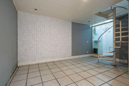 Apartamento à venda com 83m², 2 quartos e sem vaga Apartamento à venda com 83m², 2 quartos e sem vagaEdícula - Sala