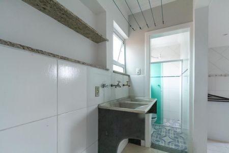 Apartamento para alugar com 56m², 2 quartos e sem vaga Apartamento para alugar com 56m², 2 quartos e sem vagaCozinha e Área de Serviço