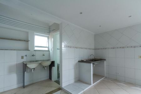 Apartamento para alugar com 56m², 2 quartos e sem vaga Apartamento para alugar com 56m², 2 quartos e sem vagaCozinha e Área de Serviço