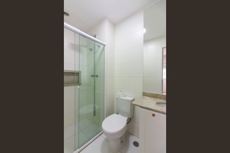 Apartamento para alugar com 91m², 2 quartos e 2 vagas Apartamento para alugar com 91m², 2 quartos e 2 vagasBanheiro da Suíte