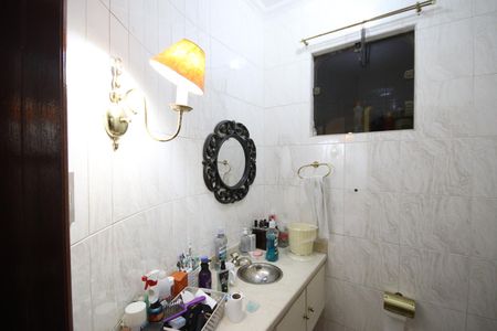 Casa à venda com 310m², 4 quartos e 7 vagasBanheiro 5 