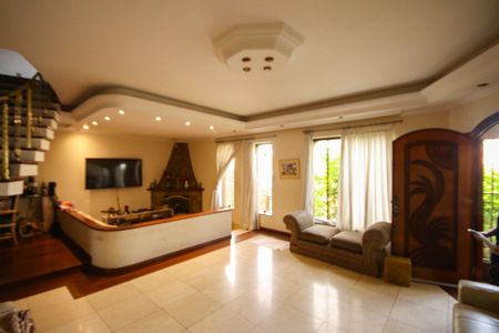 Casa à venda com 310m², 4 quartos e 7 vagasSala 