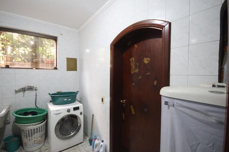 Casa à venda com 310m², 4 quartos e 7 vagasÁrea de Serviço