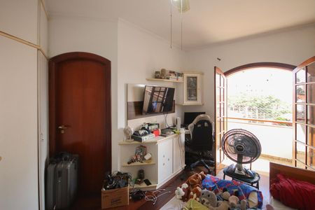 Casa à venda com 310m², 4 quartos e 7 vagasSuíte 2