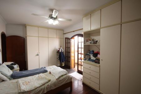 Casa à venda com 310m², 4 quartos e 7 vagasSuíte 1