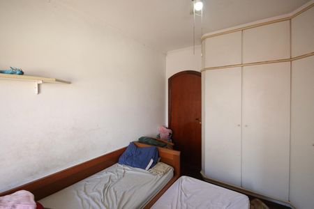 Casa à venda com 310m², 4 quartos e 7 vagasSuíte 2