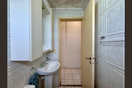 Apartamento à venda com 60m², 2 quartos e 1 vaga Apartamento à venda com 60m², 2 quartos e 1 vagaBanheiro Social