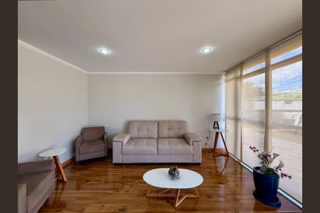 Apartamento à venda com 60m², 2 quartos e 1 vaga Apartamento à venda com 60m², 2 quartos e 1 vagaHall Social Bloco