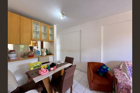 Apartamento à venda com 60m², 2 quartos e 1 vaga Apartamento à venda com 60m², 2 quartos e 1 vagaSala