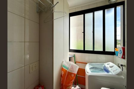 Apartamento à venda com 60m², 2 quartos e 1 vaga Apartamento à venda com 60m², 2 quartos e 1 vagaÁrea de Serviço