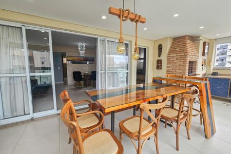 Apartamento para alugar com 133m², 3 quartos e 2 vagas Apartamento para alugar com 133m², 3 quartos e 2 vagasvaranda