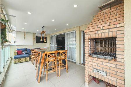 Apartamento para alugar com 133m², 3 quartos e 2 vagas Apartamento para alugar com 133m², 3 quartos e 2 vagasvaranda