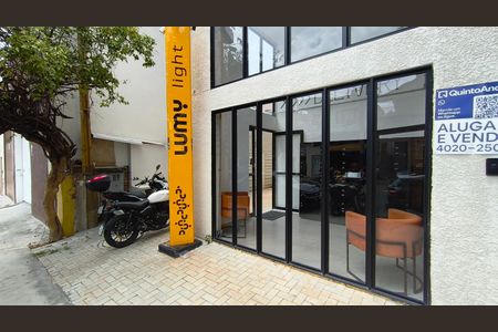 Studio para alugar com 25m², 1 quarto e sem vagaFachada + Plaquinha