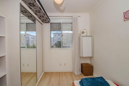 Quarto 2 de apartamento para alugar com 3 quartos, 67m² em Humaitá, Porto Alegre