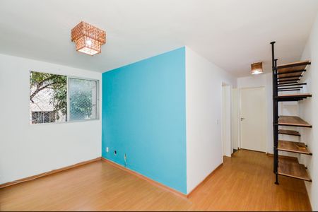 Sala de apartamento para alugar com 2 quartos, 46m² em Jardim Presidente Dutra, Guarulhos