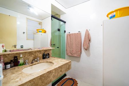 Banheiro de kitnet/studio à venda com 1 quarto, 35m² em República, São Paulo