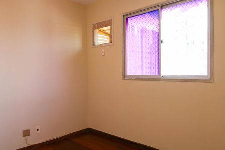 Apartamento à venda com 78m², 3 quartos e 1 vagaQuarto 2