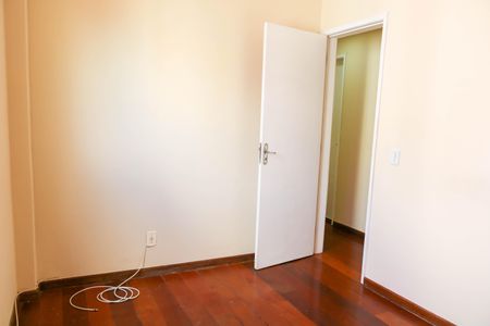 Apartamento à venda com 78m², 3 quartos e 1 vagaQuarto 2