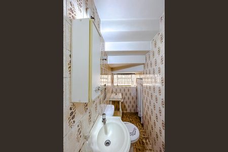 Casa à venda com 240m², 4 quartos e 2 vagasLavabo