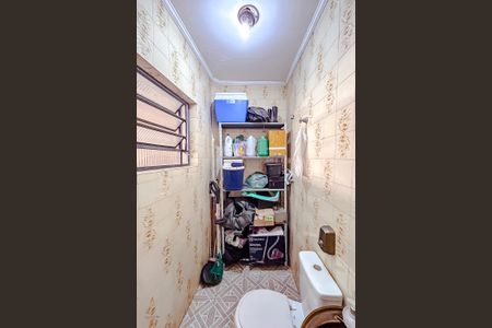 Casa à venda com 240m², 4 quartos e 2 vagasBanheiro de serviço