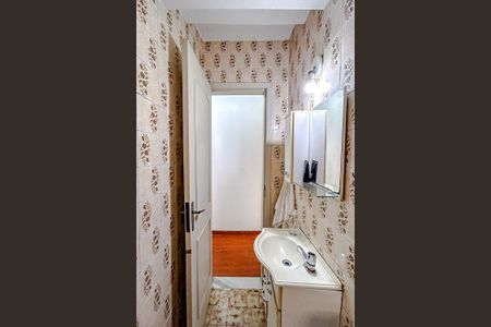 Casa à venda com 240m², 4 quartos e 2 vagasLavabo