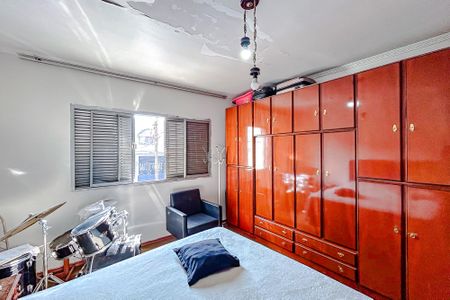 Casa à venda com 240m², 4 quartos e 2 vagasQuarto 1 - Suíte