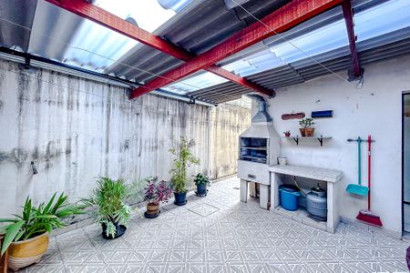 Casa à venda com 240m², 4 quartos e 2 vagasÁrea gourmet