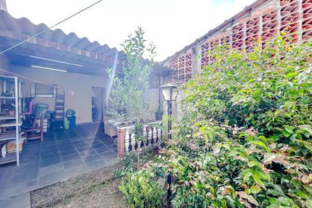 Casa à venda com 240m², 4 quartos e 2 vagasÁrea externa