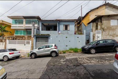 Casa à venda com 175m², 3 quartos e 1 vaga Casa à venda com 175m², 3 quartos e 1 vagaFachada