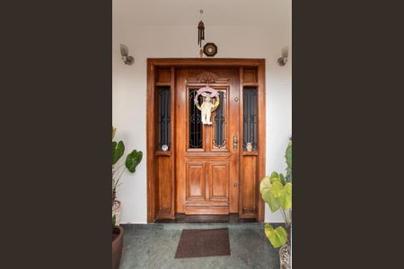 Casa à venda com 376m², 3 quartos e 5 vagasEntrada