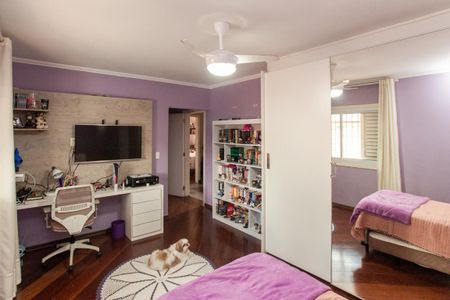 Casa à venda com 376m², 3 quartos e 5 vagasSuíte 2