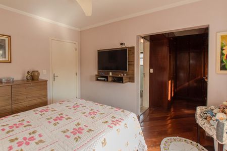 Casa à venda com 376m², 3 quartos e 5 vagasSuíte 1