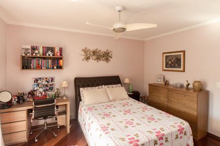 Casa à venda com 376m², 3 quartos e 5 vagasSuíte 1