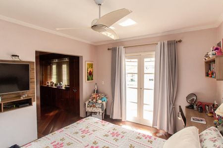 Casa à venda com 376m², 3 quartos e 5 vagasSuíte 1